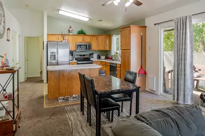 2152 N Chandler Dr, Cedar City, UT 84721 - Photo 8