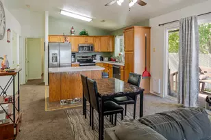 2152 N Chandler Dr, Cedar City, UT 84721 - Photo 8