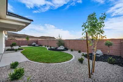 5888 S Foothill Ridge Dr, Saint George, UT 84790 - Photo 22