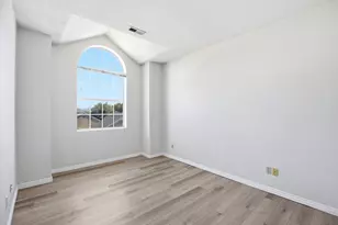 345 N 2450 E, Saint George, UT 84790 - Photo 8