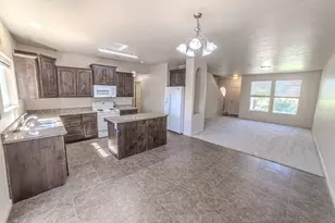 256 N 2585 W, Hurricane, UT 84737 - Photo 6