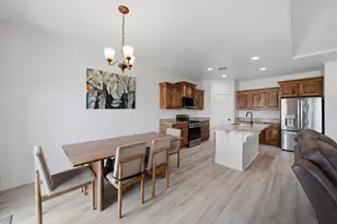 107 N 3450 W, Hurricane, UT 84737 - Photo 4