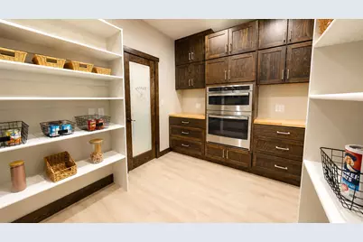 165 N Main St, Leeds, UT 84746 - Photo 28