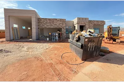 565 W 30 S, Ivins, UT 84738 - Photo 1