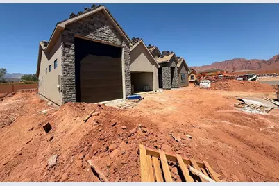 61 N 640 W, Ivins, UT 84738 - Photo 2