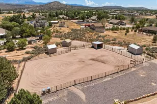 764 Dammeron Valley Dr W, Dammeron Valley, UT 84783 - Photo 2