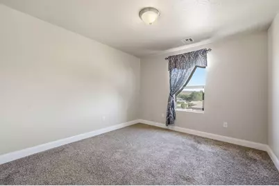 649 S Haley Dr, Washington, UT 84780 - Photo 24