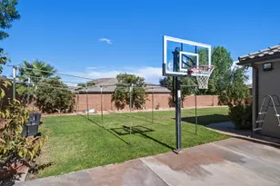 649 S Haley Dr, Washington, UT 84780 - Photo 32