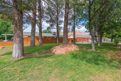 4400 W State St #93, Hurricane, UT 84737 - Photo 34