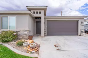 3544 W 150 St N, Hurricane, UT 84737 - Photo 2