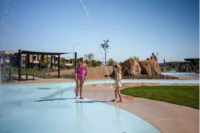 1910 S Queens Garden Dr #4274, Washington, UT 84780 - Photo 36