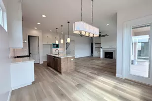 449 W Orilla Dr, Washington, UT 84780 - Photo 10