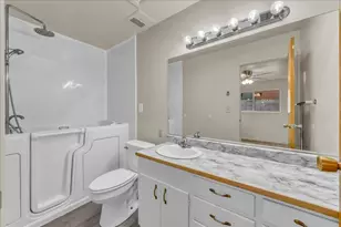 345 E 400 S, Saint George, UT 84770 - Photo 18