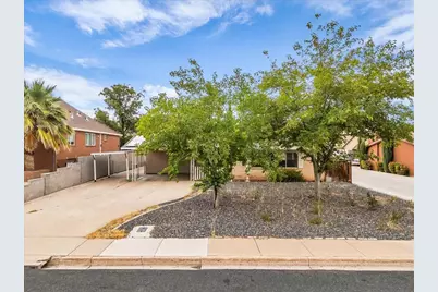 345 E 400 S, Saint George, UT 84770 - Photo 2