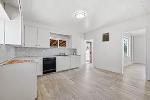 142 W 200 N, Panguitch, UT 84759 - Photo 16