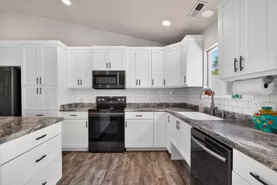 550 W Diagonal St #7, Saint George, UT 84770 - Photo 20
