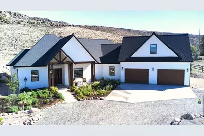 164 W 100 St, Fremont, UT 84747 - Photo 2