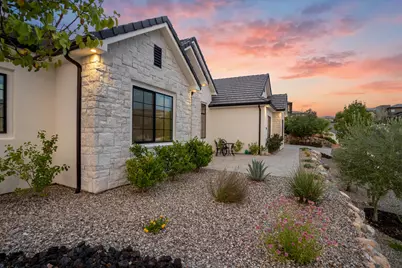 793 W Scenario St, Washington, UT 84780 - Photo 2
