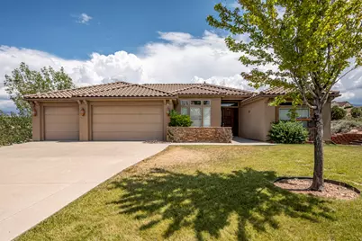 1387 S Hillcrest Dr, Cedar City, UT 84720 - Photo 1