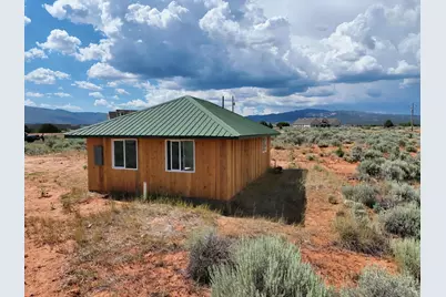 1750 S 3000 E, New Harmony, UT 84757 - Photo 14