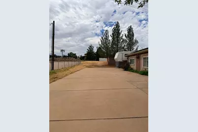 596 S Westfield Rd, Toquerville, UT 84774 - Photo 2