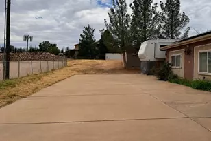 596 S Westfield Rd, Toquerville, UT 84774 - Photo 2