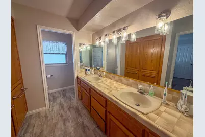 1272 E Chokeberry Dr, Saint George, UT 84790 - Photo 18
