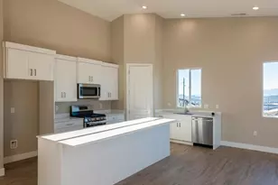 748 N 2760 W, Hurricane, UT 84737 - Photo 2