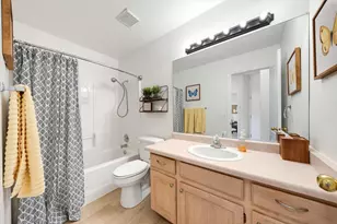 458 E Padre Lakes Dr, Ivins, UT 84738 - Photo 8