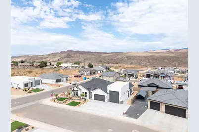 3374 W Torey Ln, Hurricane, UT 84737 - Photo 4