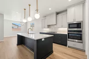 1613 N Ascent St, Washington, UT 84780 - Photo 6