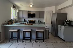 2099 E Middleton Dr, Saint George, UT 84770 - Photo 8