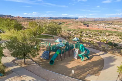 1548 N Highland Parkway, Washington, UT 84780 - Photo 46