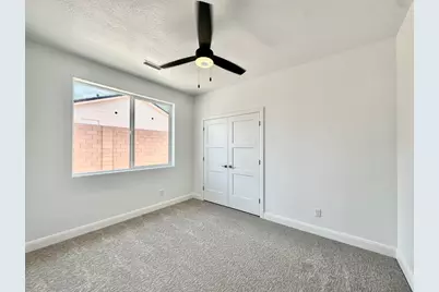 2207 E 380 S, Hurricane, UT 84737 - Photo 4