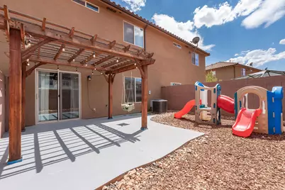 2541 Bella Vista Dr, Santa Clara, UT 84765 - Photo 2