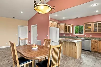1533 S Cedar Bluffs Dr, Cedar City, UT 84720 - Photo 14