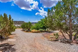 944 W Foothill Dr, Apple Valley, UT 84737 - Photo 80