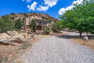 944 W Foothill Dr, Apple Valley, UT 84737 - Photo 34