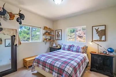 944 W Foothill Dr, Apple Valley, UT 84737 - Photo 40