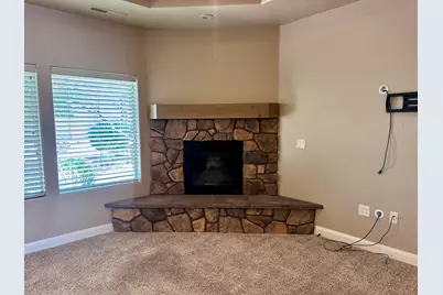 384 S Bella Vista Dr, Washington, UT 84780 - Photo 12