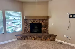 384 S Bella Vista Dr, Washington, UT 84780 - Photo 12