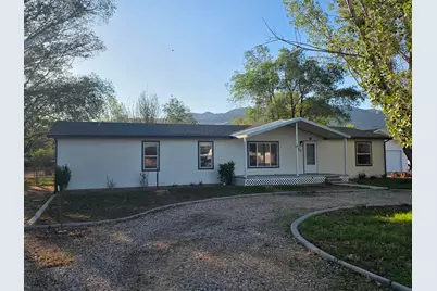 4398 N Rose Cir, Enoch, UT 84721 - Photo 2