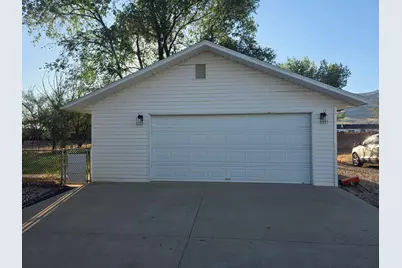 4398 N Rose Cir, Enoch, UT 84721 - Photo 4