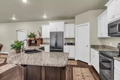 1129 N Horsemans Park Dr, Dammeron Valley, UT 84783 - Photo 8