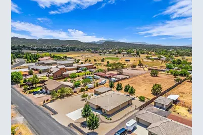 1129 N Horsemans Park Dr, Dammeron Valley, UT 84783 - Photo 4