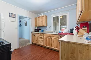 318 S Center St, Enterprise, UT 84725 - Photo 6