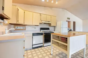 1664 N Rome Way Way, Apple Valley, UT 84737 - Photo 16