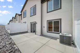 2205 S Wolverine Way, Washington, UT 84780 - Photo 4