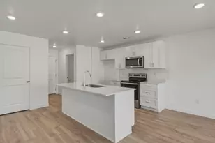 2205 S Wolverine Way, Washington, UT 84780 - Photo 12