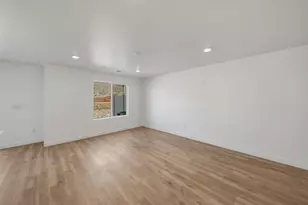 2225 S Wolverine Way, Washington, UT 84780 - Photo 18